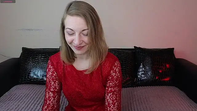 Snapshot of Katherine_Loveau chatting on 09/24/25, 04:27 Katherine Loveau online show from 09/24/25, 04:27