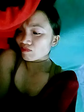 ngan-cute online show from 11/01/25, 04:20