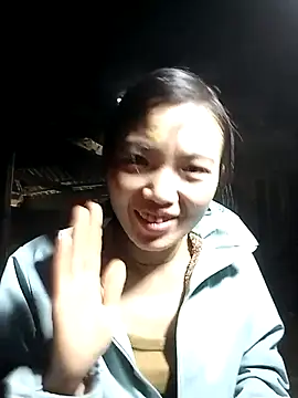 ngan-cute online show from 11/03/25, 01:40