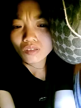 ngan-cute online show from 12/03/25, 08:29