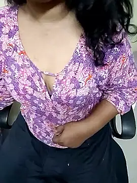 tamilmaha12 online show from 09/19/25, 03:56