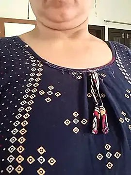 Snapshot of angel_ridhi chatting on 05/31/26, 02:20 angel ridhi online show from 05/31/26, 02:20