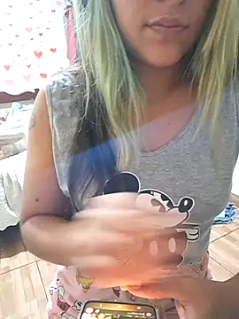 euahotmarii20 online show from 03/04/26, 04:40