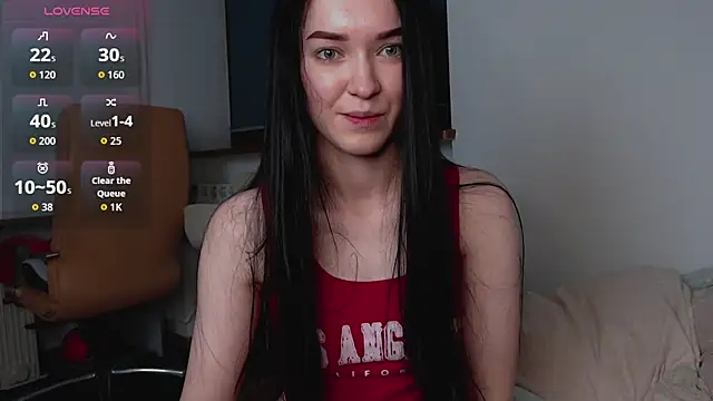 Veliora online show from 10/26/25, 04:24