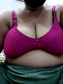 Rakhi sawant143 online show from 09/11/25, 12:44