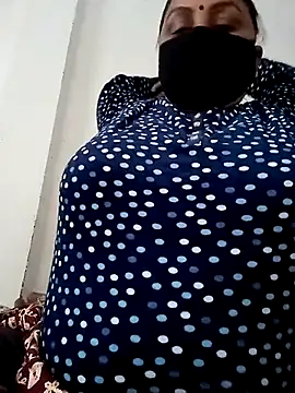 Rakhi sawant143 online show from 11/25/25, 02:11