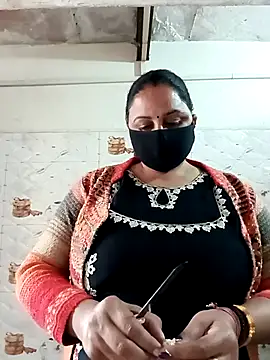 Rakhi sawant143 online show from 11/27/25, 02:24