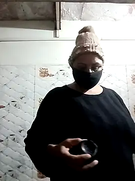 Rakhi sawant143 online show from 12/14/25, 04:01