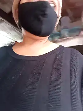 Rakhi sawant143 online show from 12/18/25, 02:28