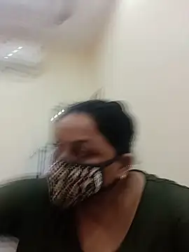 Rakhi sawant143 online show from 06/26/26, 02:05