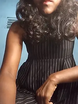 venuki ihalagamage online show from 04/12/26, 04:56