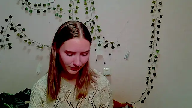  kikiclark   online show from 11/15/25, 10:37