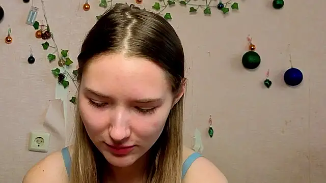  kikiclark   online show from 02/08/26, 12:08