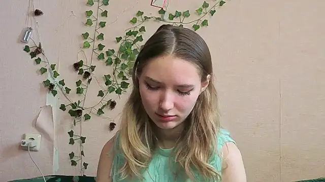  kikiclark   online show from 03/07/26, 08:55