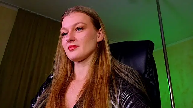 MysticVenus  online show from 02/12/26, 03:07