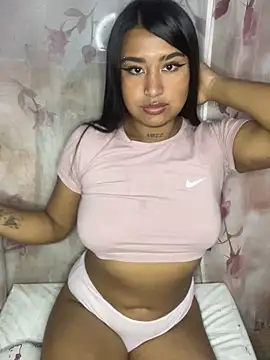 Snapshot of Caty__hot chatting on 09/19/25, 12:45 Caty hot online show from 09/19/25, 12:45