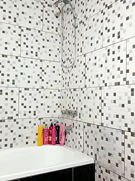 Alex 404040 online show from 10/17/25, 10:23