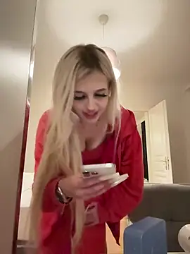 Steffi Snowbunny online show from 12/04/25, 03:32