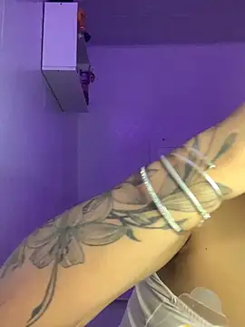 luluzinhax online show from 11/06/25, 02:12