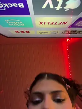 luluzinhax online show from 04/08/26, 03:39