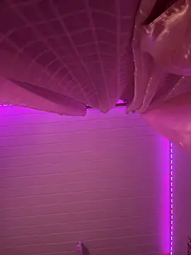 luluzinhax online show from 04/14/26, 05:02