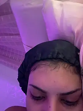 luluzinhax online show from 04/15/26, 05:03