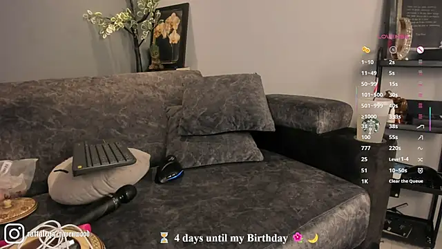 Snapshot of cattaleya_ravenwood chatting on 09/20/25, 10:33 cattaleya ravenwood online show from 09/20/25, 10:33