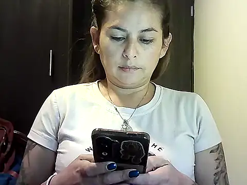 Valery  Rouse  online show from 02/11/26, 10:15