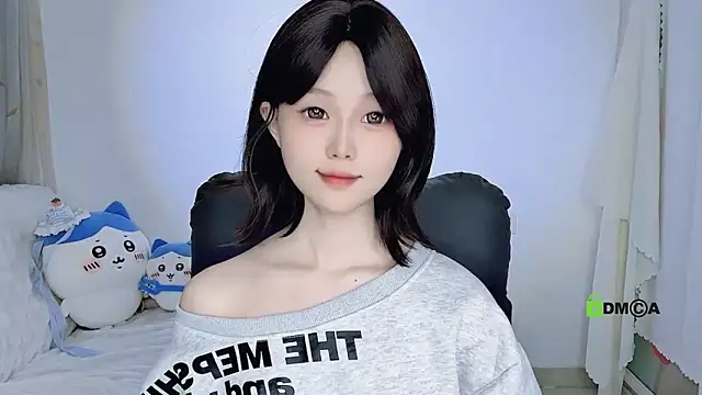 Snapshot of gummy-candy chatting on 10/25/25, 02:19 gummy-candy online show from 10/25/25, 02:19