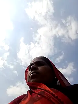 Hot-honi online show from 10/13/25, 08:58