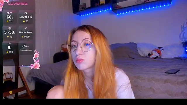 DaddysLittleSlutfox online show from 12/15/25, 05:55