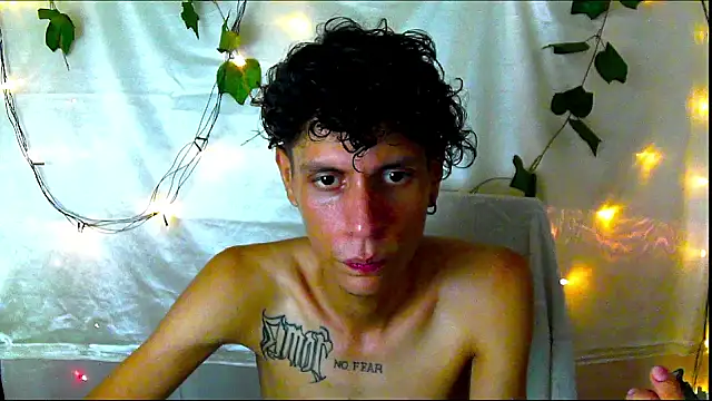 Crxxxsh online show from 09/18/25, 08:22