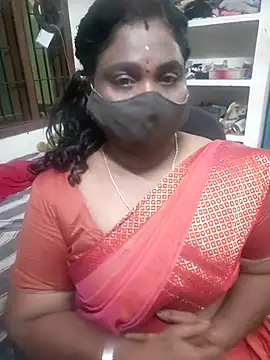 Snapshot of Tamil_Kavitha10 chatting on 07/02/26, 04:02 Tamil Kavitha10 online show from 07/02/26, 04:02