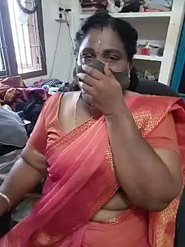 Snapshot of Tamil_Kavitha10 chatting on 07/05/26, 01:12 Tamil Kavitha10 online show from 07/05/26, 01:12