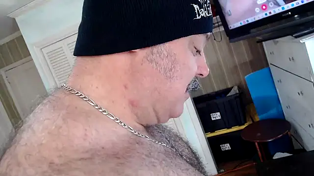 Snapshot of bullmusclejoe chatting on 05/07/26, 03:17 bullmusclejoe online show from 05/07/26, 03:17
