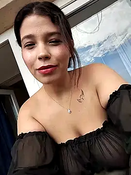 NicoleHayle online show from 09/25/25, 10:41