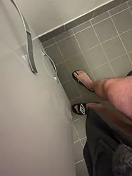 NuclearValue40 online show from 02/09/26, 08:35