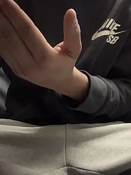 420boy   online show from 10/21/25, 09:26