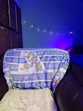 royeoy22 online show from 09/28/25, 03:28