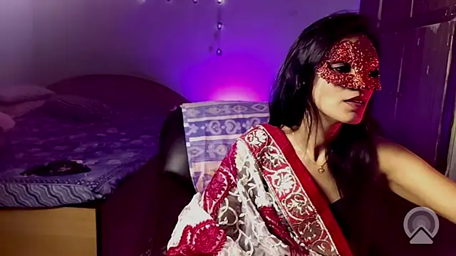 royeoy22 online show from 10/10/25, 11:09