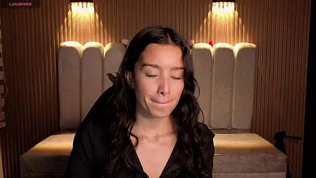  Mia Evans 1 online show from 03/31/26, 08:09