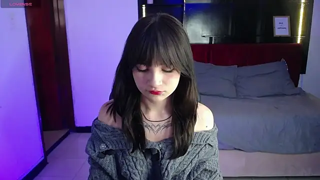  Charlotte Collins  online show from 12/20/25, 02:24