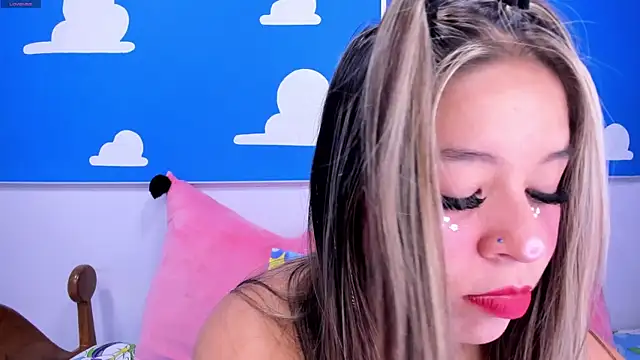 miss  evolet online show from 04/17/26, 11:02