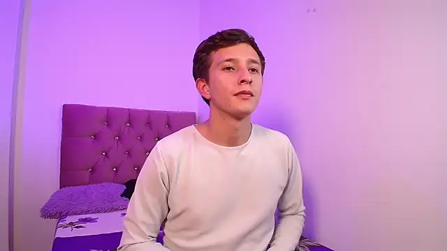 mae nathan  online show from 12/01/25, 06:29