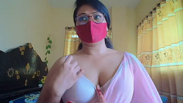 Elena cruz5 online show from 03/25/26, 06:41