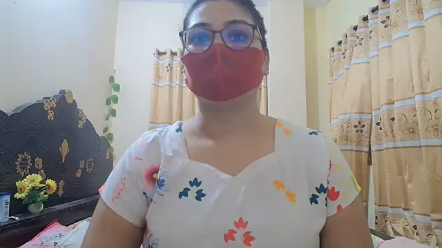 Elena cruz5 online show from 06/04/26, 04:13