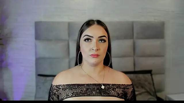 lea walkerr online show from 09/08/25, 07:24