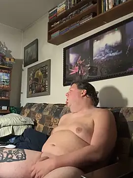 Stephanie1984 online show from 12/17/25, 01:00