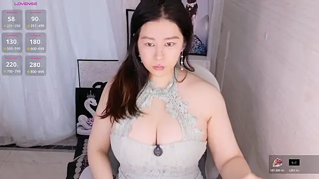 Scarlett-oracle online show from 11/30/25, 11:09