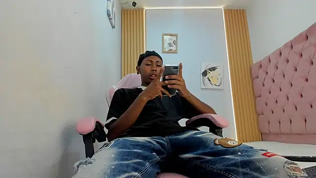 Snapshot of Jax_Maliq chatting on 10/11/25, 02:33 Jax Maliq online show from 10/11/25, 02:33
